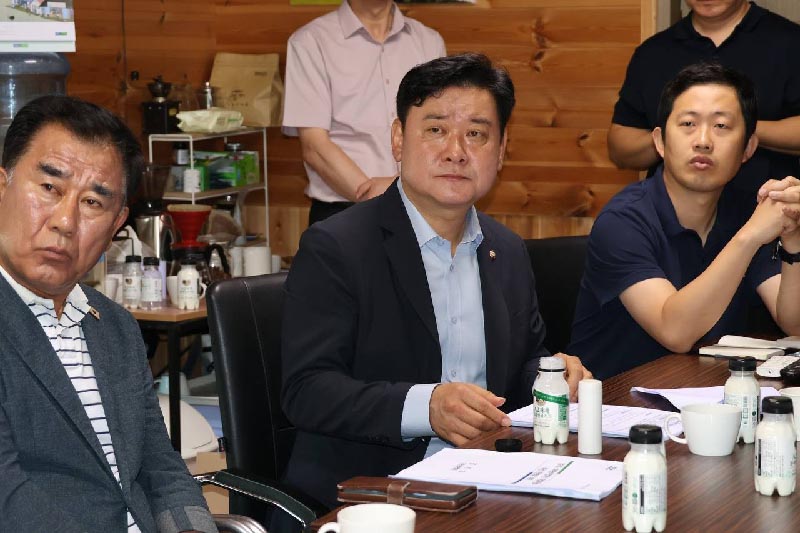 경기준비위원회 미래농어업혁신특위, 안성 축산농가 현장 방문