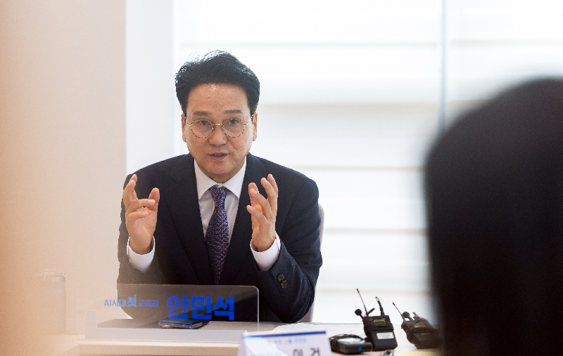 안민석 교육감, 제1호 결재로 ‘폰 프리 스쿨’ 추진계획 서명