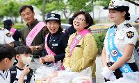 김보라 시장 “민선 9기 첫 행보 어린이들과 함께”